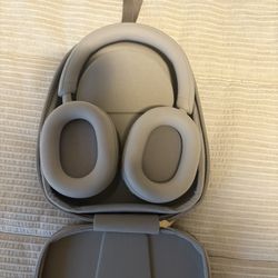 Sony Headphones 1000XM5