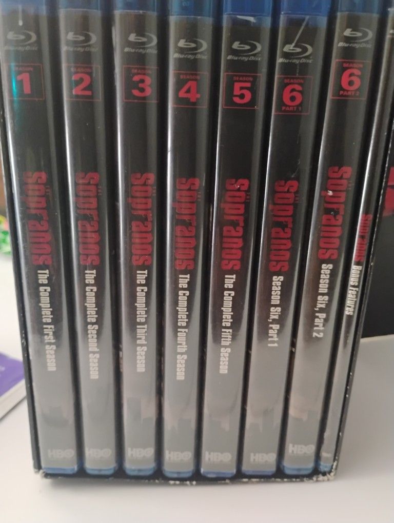 The Soprano's Complete Series Blu-Ray (6 seasons)