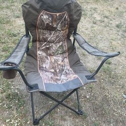 Realtree folding chair, very sturdy and high quality, in great new condition, paid $80