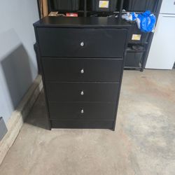 4 drawer black dresser