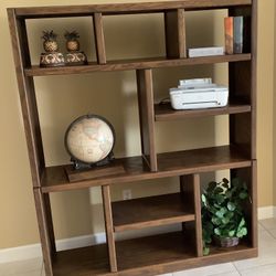 Entertainment Center / Bookcase .. Top Lifts Off Bottom Half For Easy Moving.. Can Use Bottom Only As Console Table