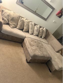 Sectional couch plus ottoman Sectional couch plus ottoman