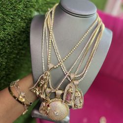 Pendant And Chain 