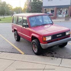 1990 Isuzu Trooper