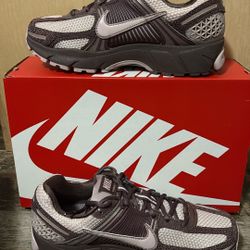 Nike Zoom Vomero Zoom 5