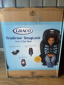Graco TrioGrow SnugLock 3 in 1 Car Seat, Black