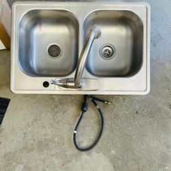 22x33x9 Top Mount Sink And Faucet,