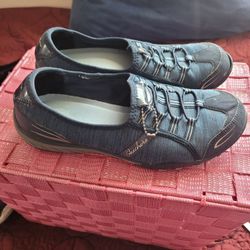 SKECHERS Size 8 Free