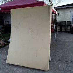 Queen Memory Foam Mattress 