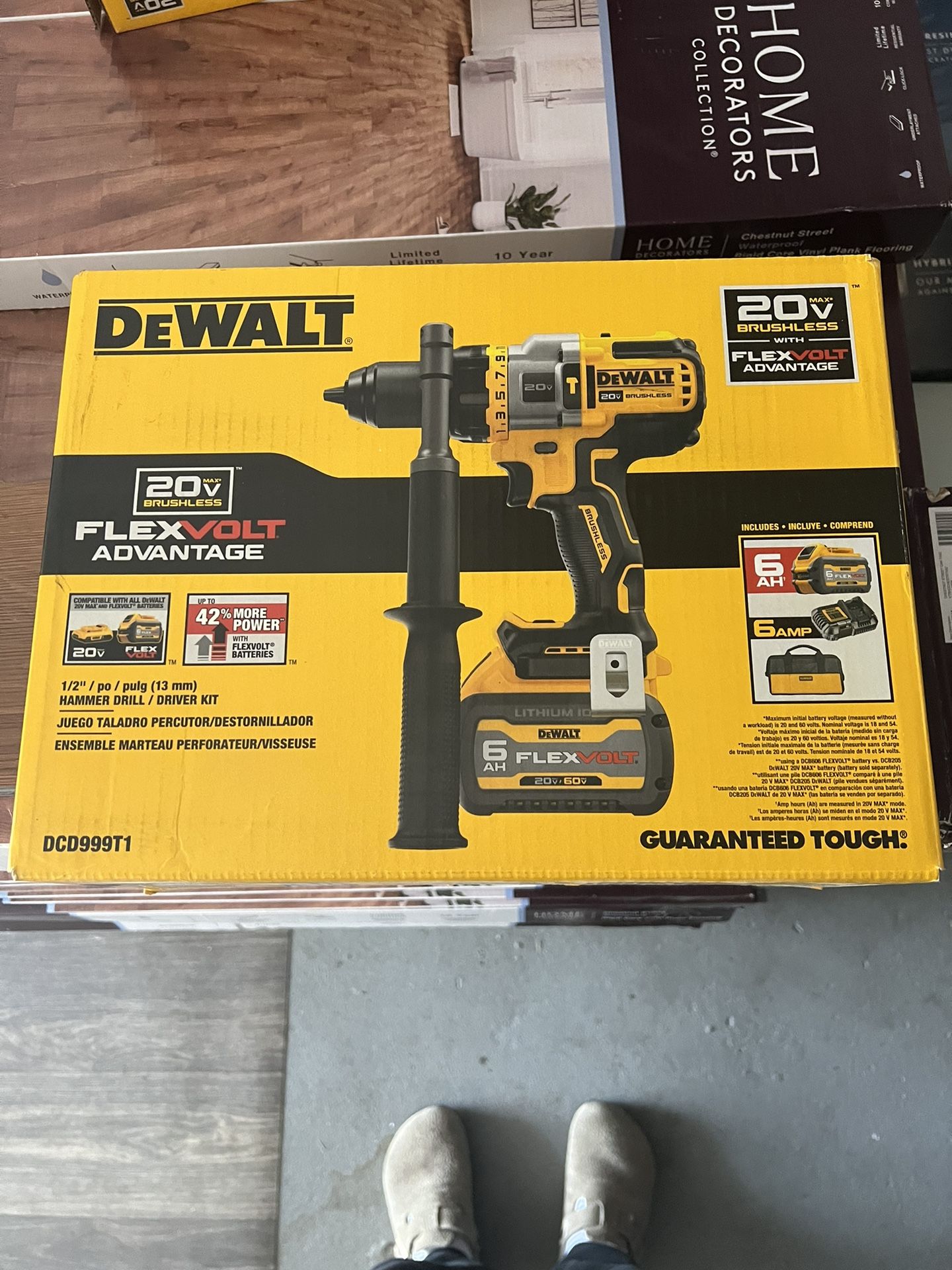 20V MAX Cordless Brushless 1/2 in. Hammer Drill/Driver with FLEXVOLT ADVANTAGE and (1) FLEXVOLT 6.0A