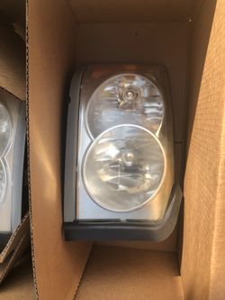 Dakota head lights 2005-2009