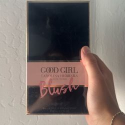 Carolina Herrera Blush ‘throw Offer’