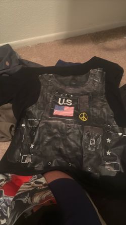 Graphic shirts