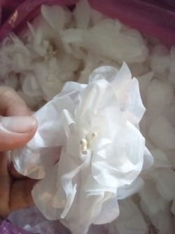 400 White Fabric Flower