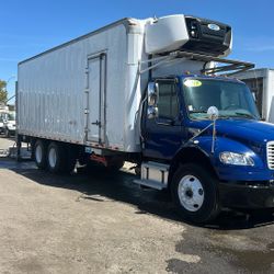 2018 FREIGHTLINER M2 TANDEM AXLE REEFER