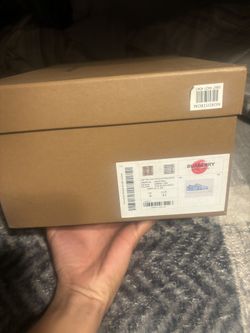 Burberry Size 43