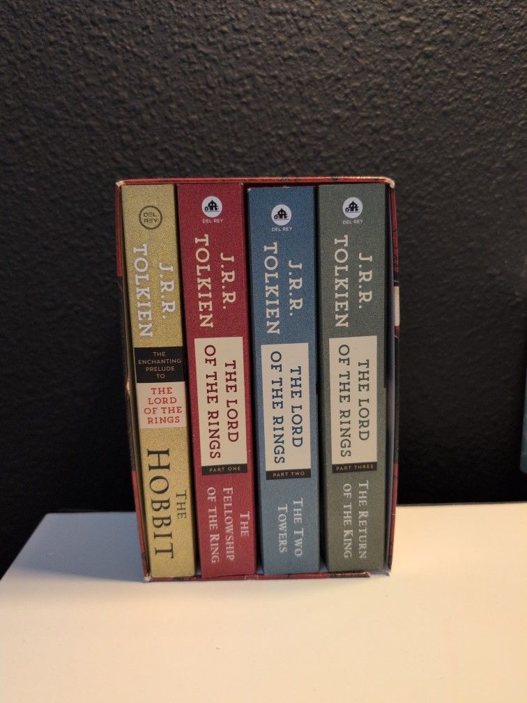 The Lord Of The Rings And Hobbit Set