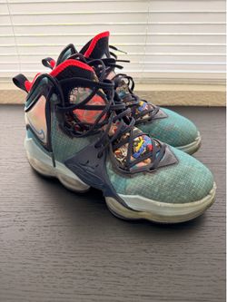 Nike LeBron 19 - Size 9.5