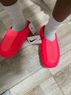 Nike slides
