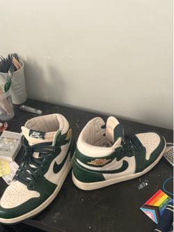 Size 9.5 Jordans