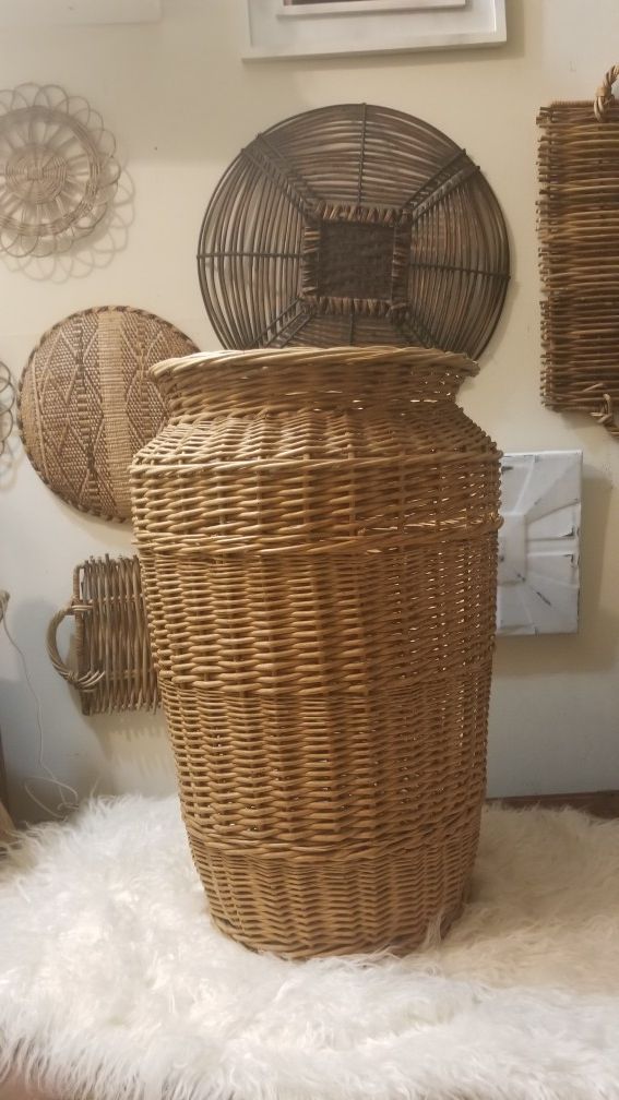 Large Wicker Basket Hamper Blanket Holder Decor