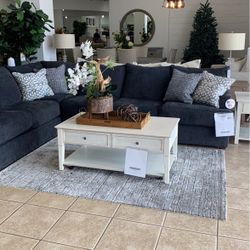 2 PC Sectional 