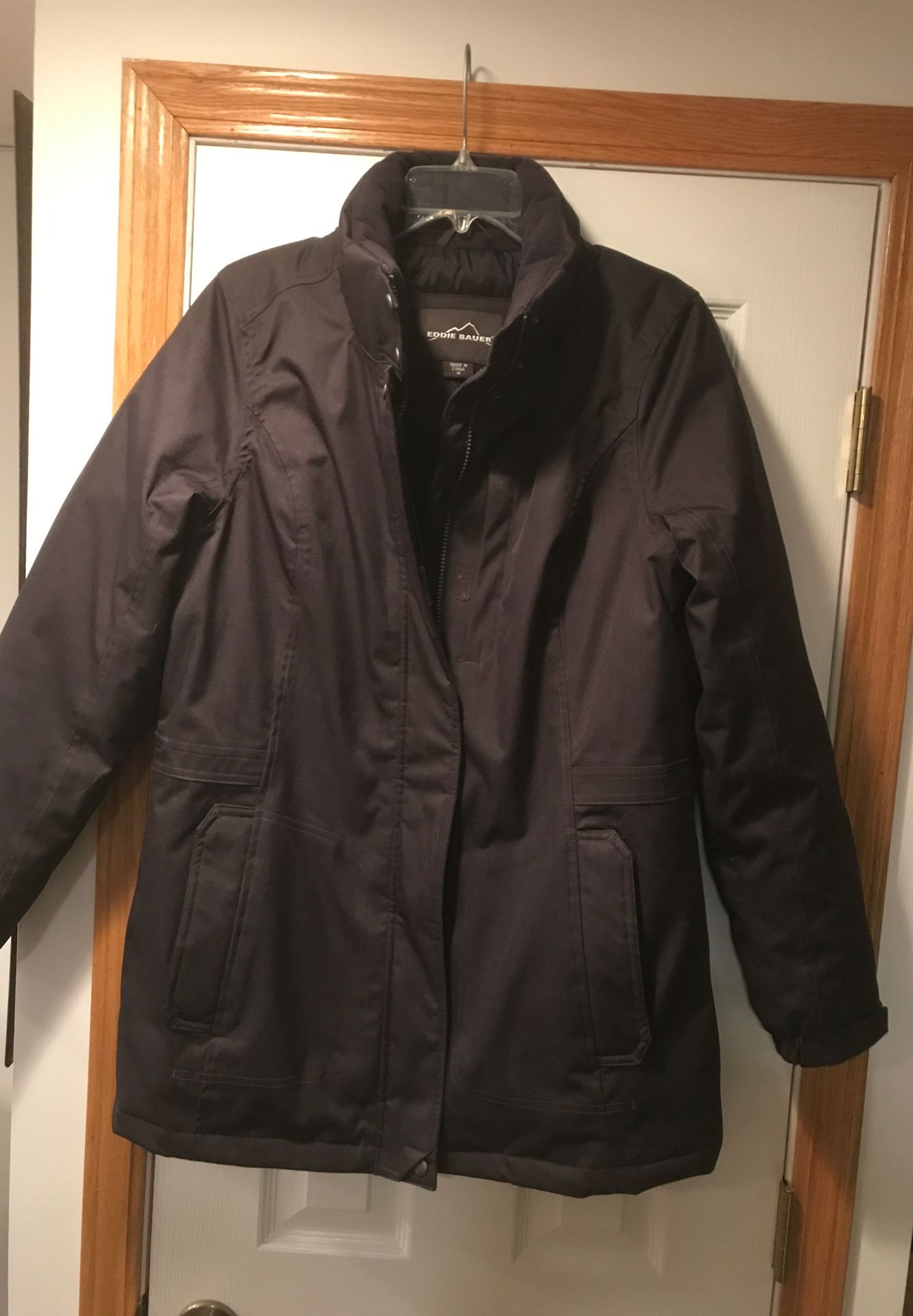 Women’s Medium Weather Edge Winter Parka Eddie Bauer Size Medium
