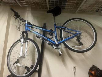 Diamondback Hybrid / Mountain Bike – Ballistic XC Suspension – $200 OBO