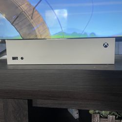 Xbox Series 1. NOT WILLING TO TRADE. 