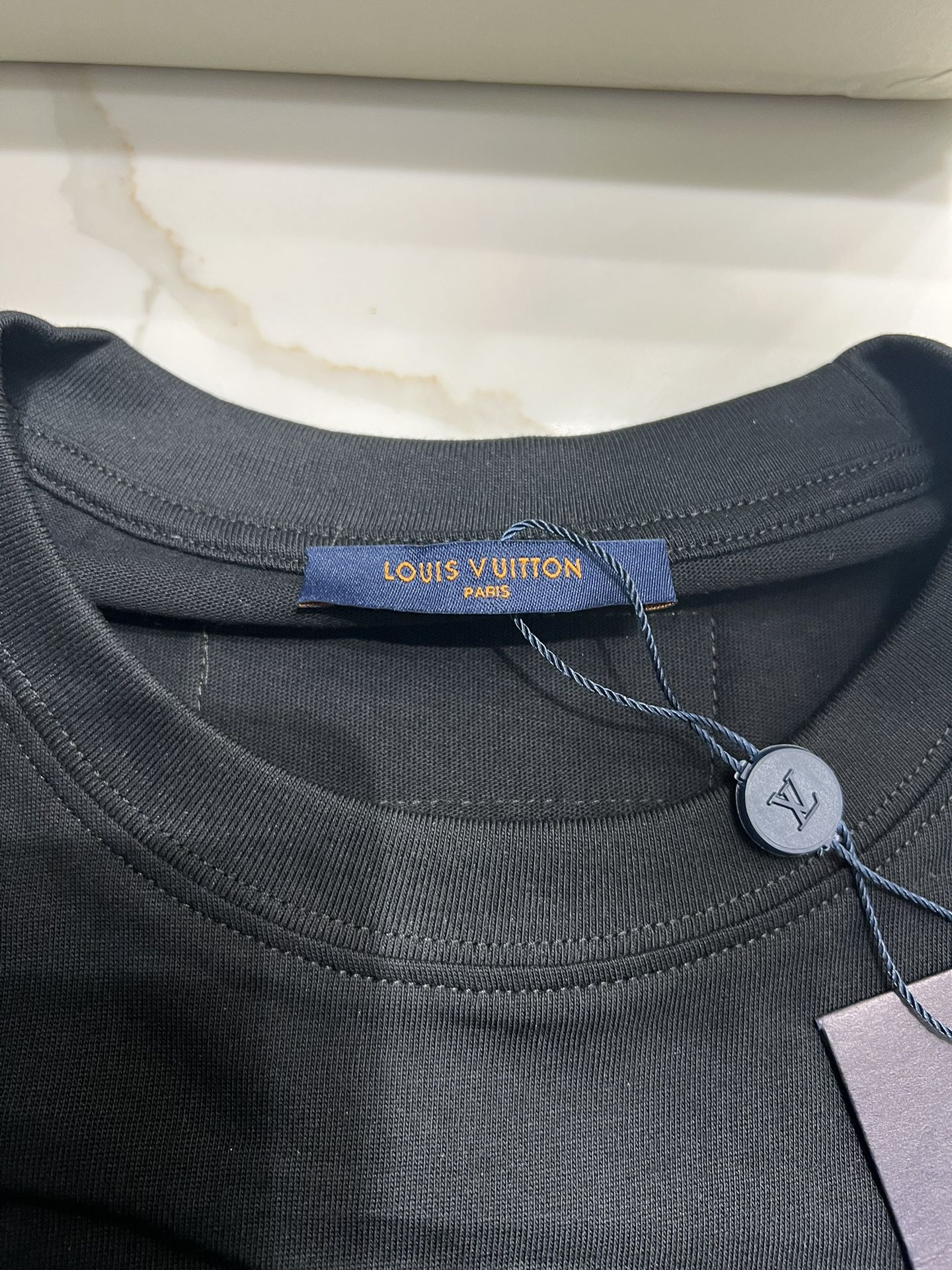 Louis Vuitton T-Shirt - Vinted