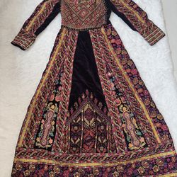 Custom Henna Thobe (with belt and skirt)