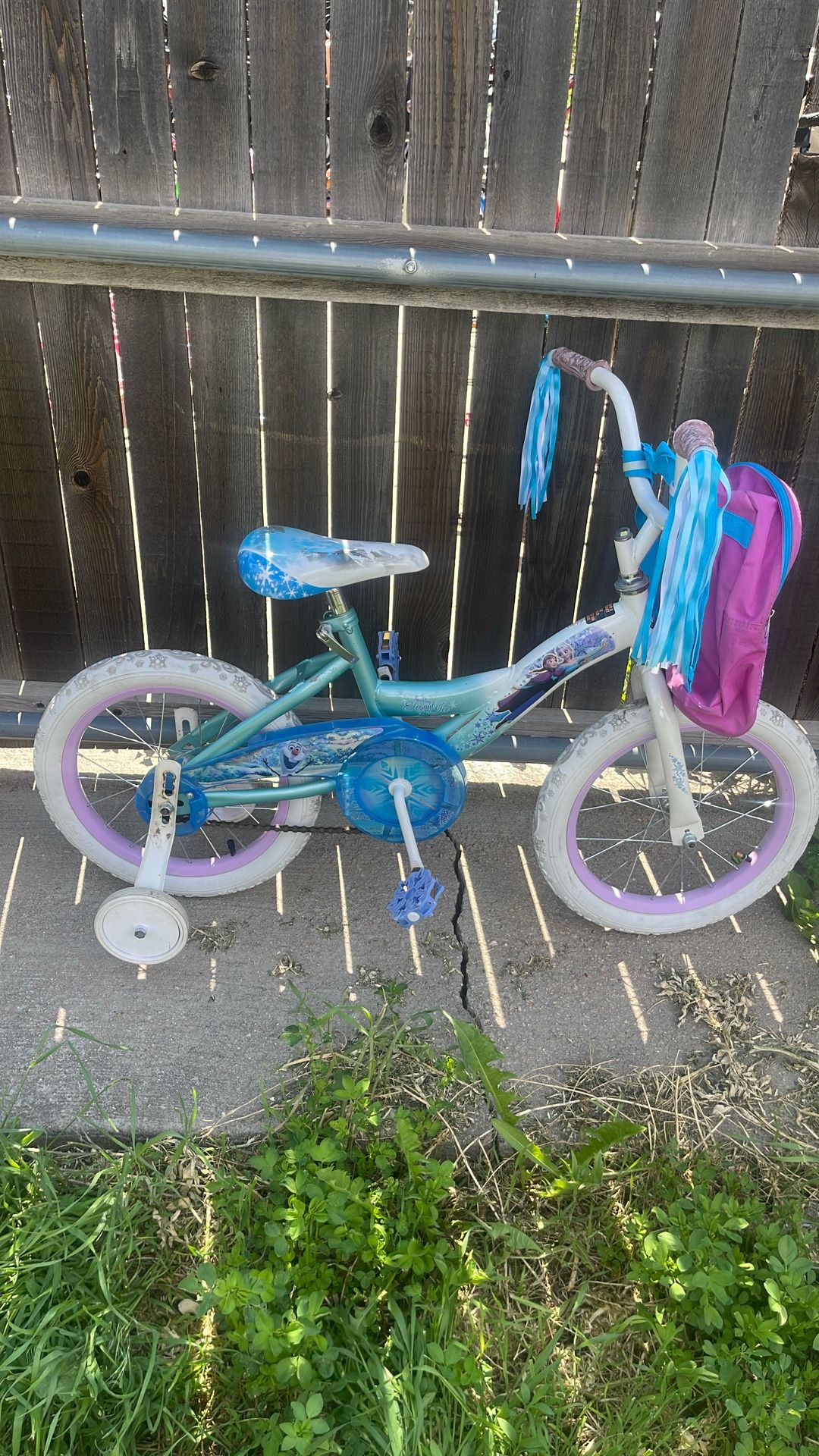 Frozen 18 In Wheels With Training Wheels And Backpack
