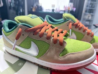 10 Men’s Nike SB Dunk Low "Escargot" (2024). No Box