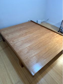 Queen size pedestal and mattress