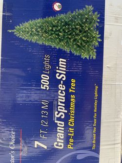 Pre-lit Christmas Tree