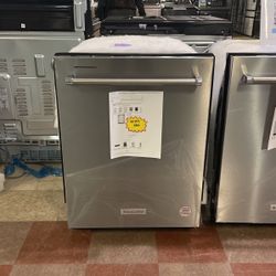 KitchenAid Stainless Steel Dishwasher‼️‼️
