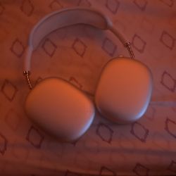 White Airpod Max