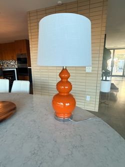 Table lamp