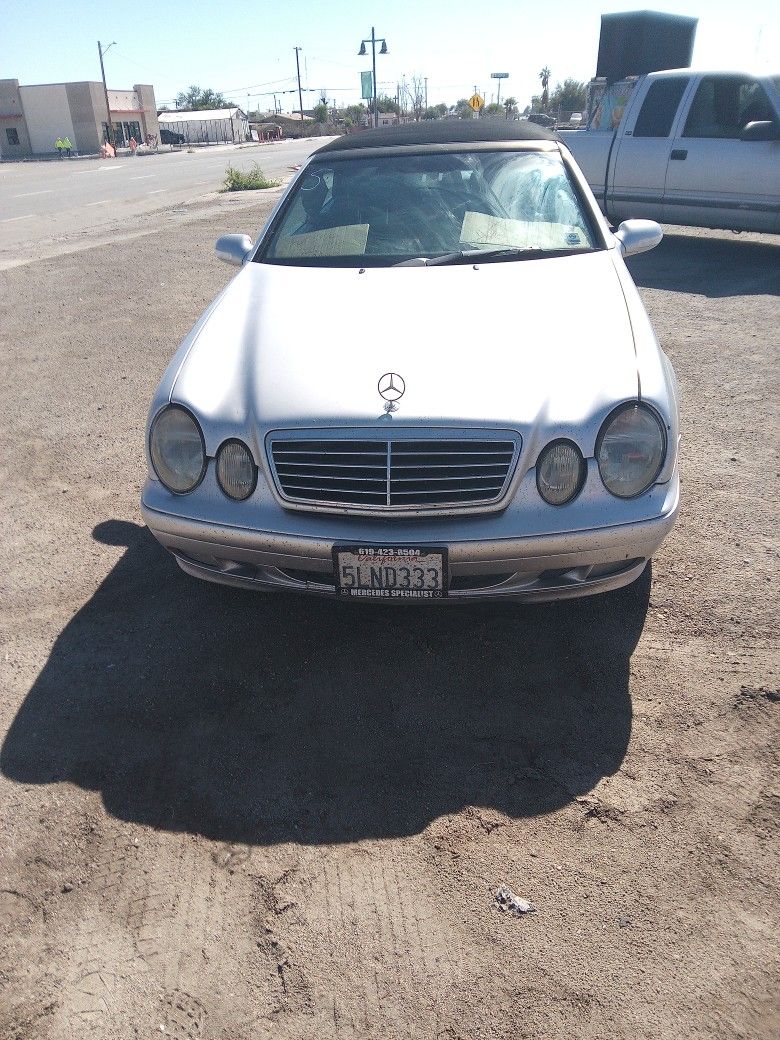 2002 Mercedes-Benz CLK-Class