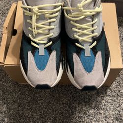 Yeezy 700 Wave Runner 