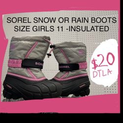 SOREL GIRLS SNOW BOOTS. OR RAIN BOOTS  20$ downtown LA Little Tokyo