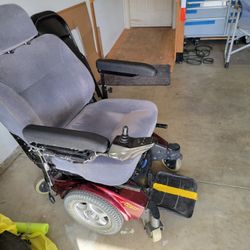 Invacare Pronto M91 power wheelchair 