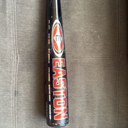 Easton Youth Baseball Bat 28/18 (2 1/4Barrel Dia.) Cushion Grip Baseball-10 Used