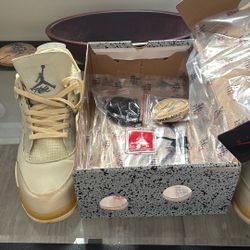 Air Jordan 4’s Retro Off-White Sail