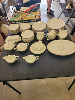 Vintage Fine China Dinnerware Set – Gold Trim – Large Set