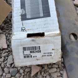 M82408: Low Lift Mower Blade, 38 inch, Cut Length 111 mm (4.3 inch)