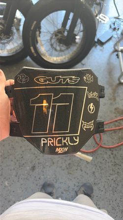 Number plate with decal