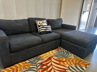NAVY BLUE SECTIONAL COUCH W/ FREE DELIVERY