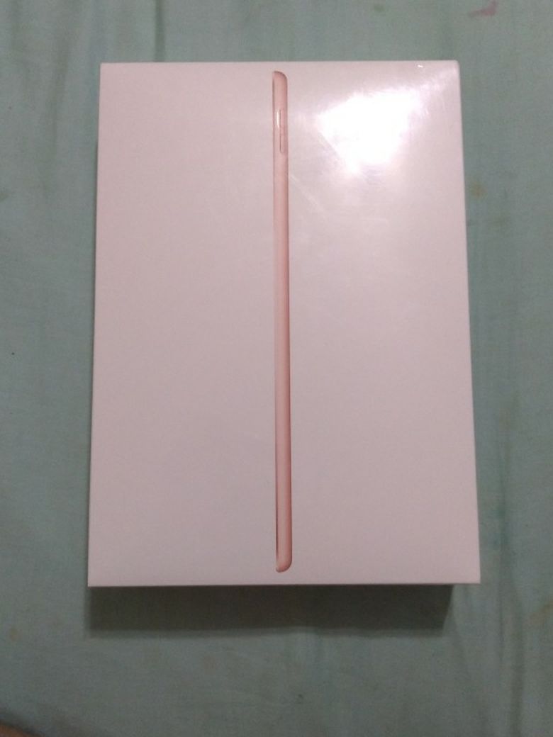 IPad 8th Gen 128 Gb WiFi Gold