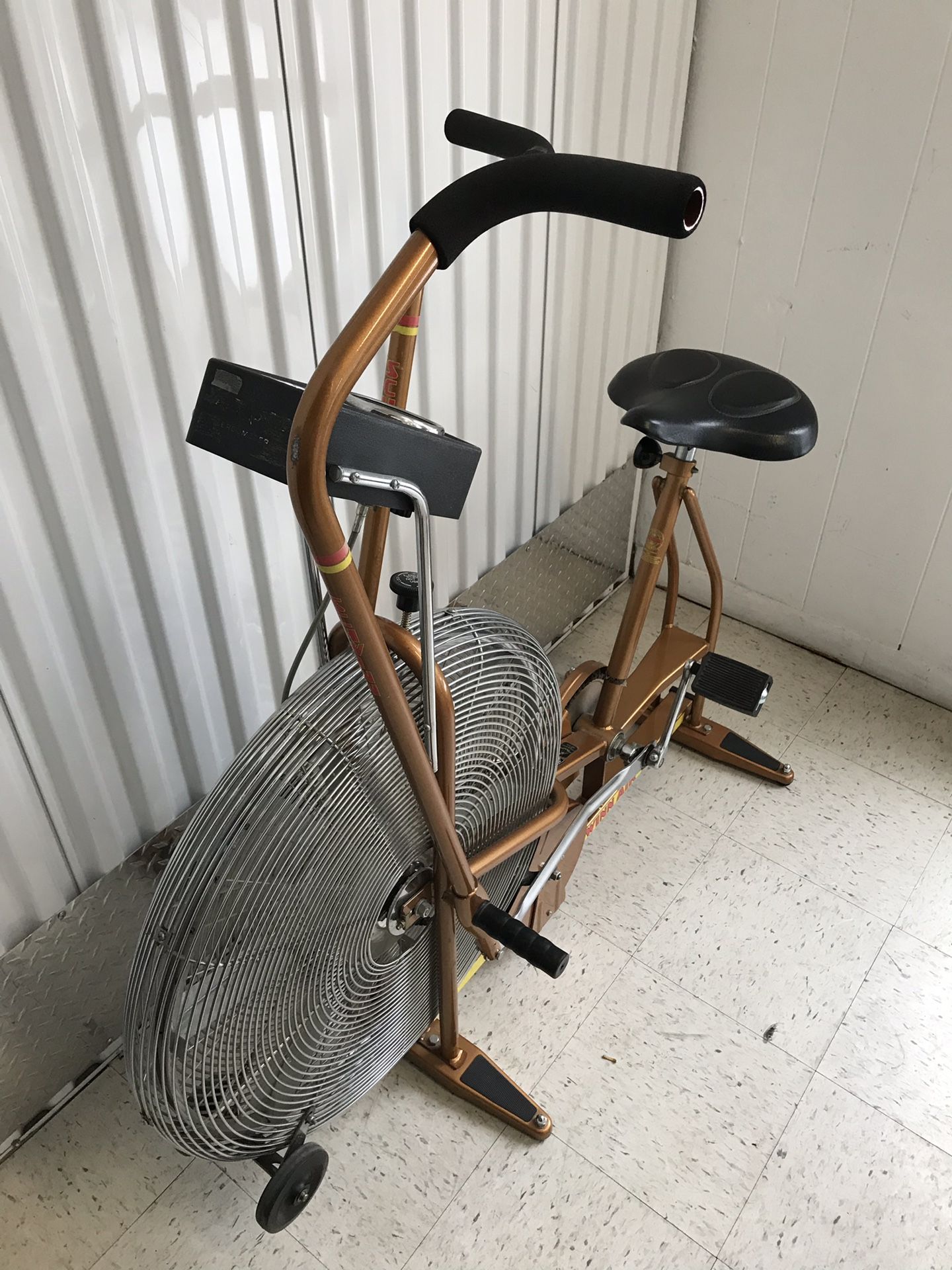 Vintage Schwinn Airdyne AD3 Upright Exercise Bike for Sale in